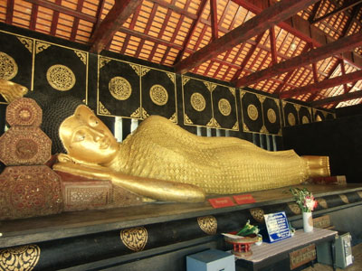 liegender Buddha im Wat Chedi Luang