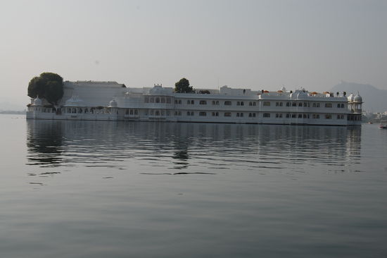 Jagniwas Island und das Lake Palace Hotel