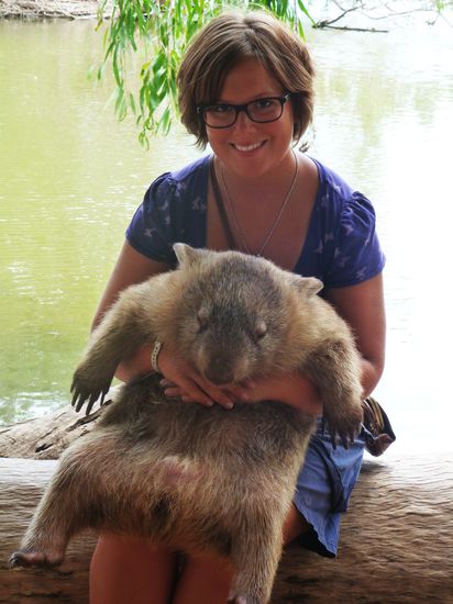 Ich zusammen mit einem Wombat! Geht es noch süßer?? =)