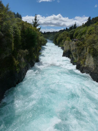 Bei den "Huka Falls" - das Wasser hat eine so schöne Farbe =)