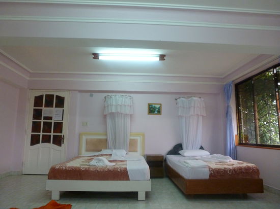 Nach einer langen Suche haben wir dann doch noch ein Hotel gefunden =)