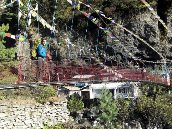 ...über Brücken...