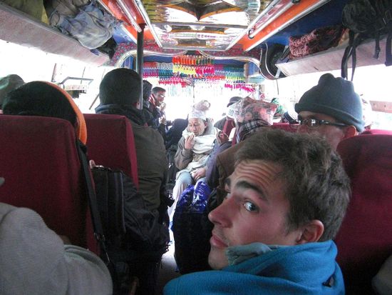 bester Platz...im Gang am Boden