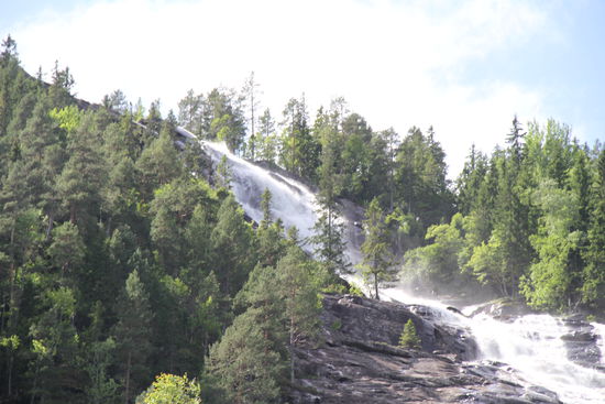 Was für ein schöner Wasserfall