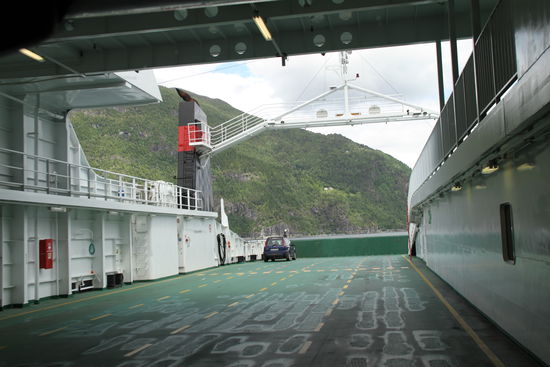 Auf unserer Fähre nach Lote