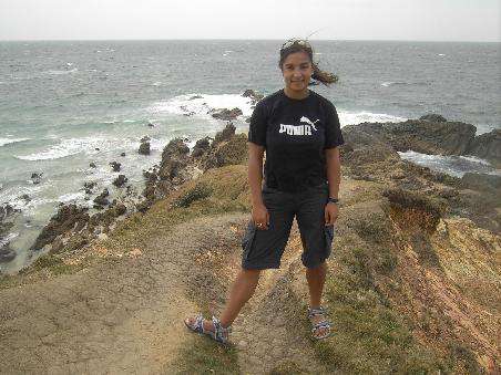 Maryam an den Klippen von Byron Bay