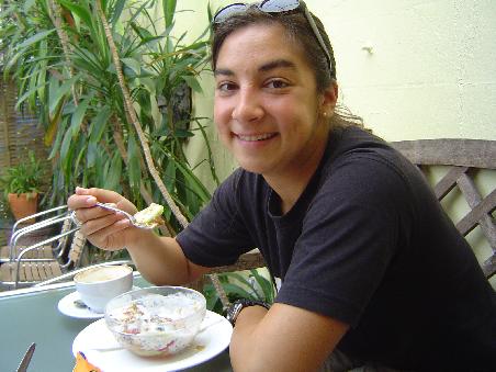 Im Strawberry Alarmclock Cafe