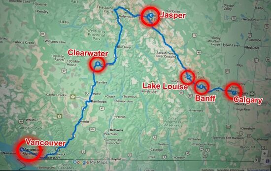 Tag 1: Flug von Frankfurt nach Vancouver (Non-Stop 10 Std.)
Tag 2 - 3: Vancouver
Tag 4: Fahrt von Vancouver nach Clearwater zum Wells Gray Provincial Park
Tag 5 - 6: Wells Gray Provincial Park
Tag 7: Fahrt von Clearwater nach Jasper
Tag 8 - 10: Jasper National Park
Tag 11: Fahrt von Jasper nach Lake Louise
Tag 12 - 13 : Lake Louise
Tag 14: Fahrt von Lake Louise nach Banff (Icefields Parkway)
Tag 15 - 17: Banff National Park
Tag 18: Fahrt von Banff nach Calgary
Tag 19: Calgary
Tag 20: Rückflug nach Frankfurt
Unsere Route ist insgesamt 1.210 km lang – ohne die zusätzlichen Fahrten zu Wanderungen, Sehenswürdigkeiten und natürlich ohne Umwege. Hoffentlich....
Auch diese Strecke werden wir wieder mit einem Midsize-SUV zurücklegen. Wir sind schon sehr gespannt, welches Modell wir bekommen.
Unser Roadtrip enthält diesmal deutlich weniger Stopps, als theoretisch möglich wären. Das haben wir ganz bewusst so geplant, da wir lieber länger an den einzelnen Orten bleiben möchten, um uns die Nationalparks in Ruhe und etwas intensiver anzuschauen.
In diesem Urlaub werden wir außerdem keine ganz so abenteuerlichen Wanderungen unternehmen wie bei unseren beiden USA-Reisen. Auch wir werden schließlich älter 
Und ehrlich gesagt gibt es in den Nationalparks ohnehin so unglaublich viel zu entdecken, dass uns vermutlich gar nicht die Zeit bleiben wird, stundenlang durch die Gegend zu wandern.
Besonders gespannt bin ich (Arno) auf den Icefields Parkway. Dieser Abschnitt des Highway 93 gilt als eine der schönsten Panoramastraßen der Welt.