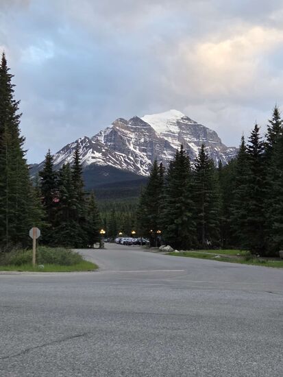 So hell ist es um 22:40 Uhr noch Lake Louise