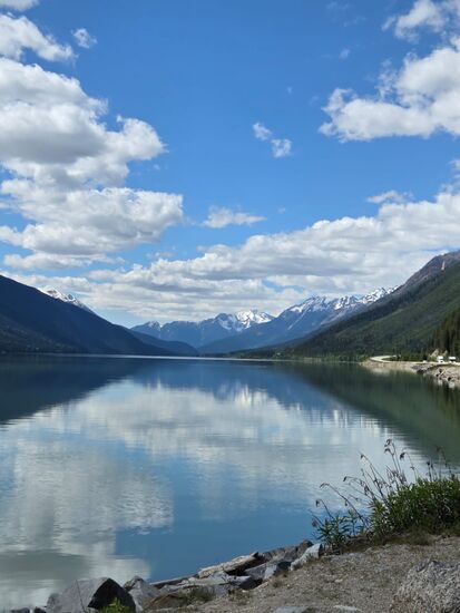 Ein See auf dem Weg nach Jasper...