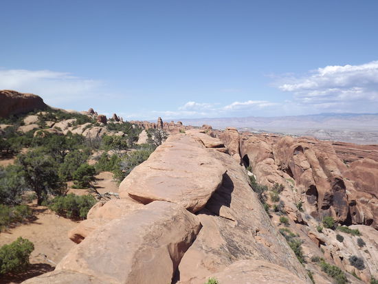 Richtung Double O Arch mussten wir da drüber