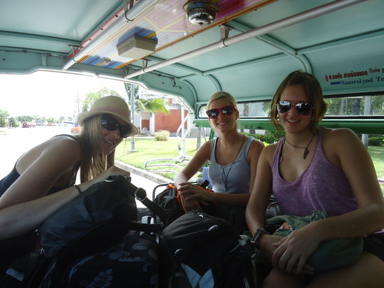 in einem Song Teo - viiiiiiiieeeel besser als ein normales Taxi!!