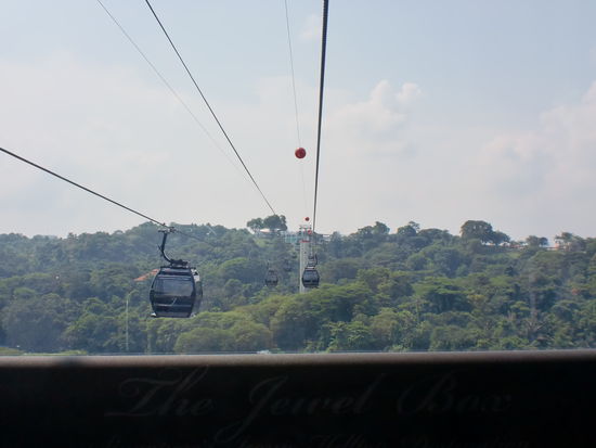 mit cable cars zu Mount Faber