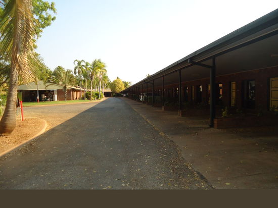 Leider habe ich von dem Resort nicht wirklich Bilder gemacht, eine Freundin wird mir bald welche schicken - das ist das einzigste das ich am Ende schnell gemacht habe, allerdings zeigt es nur das Motel, die wirklich schöne Ecken vom Resort mit Pool, Palmen und Anlagen hab ich nicht...