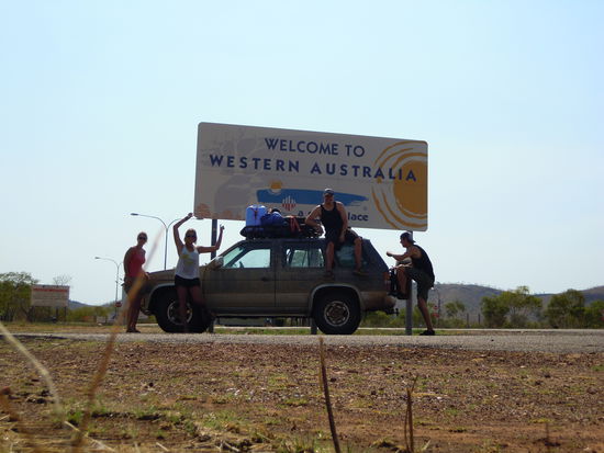 Neuer Staat, neue Zeit! 1,5 Stunden Zeitverschiebung!