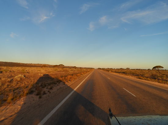 geradeaus und das für die nächsten 1000 km...
