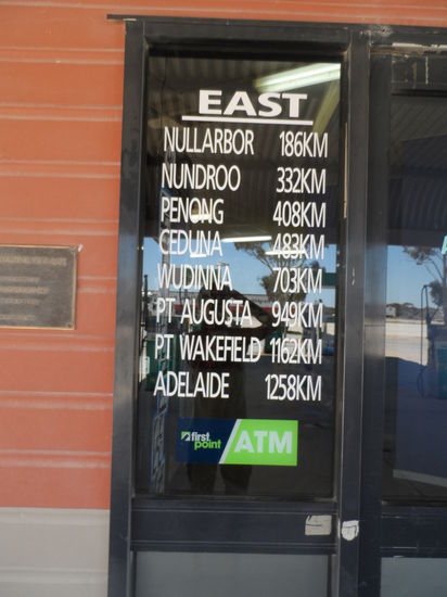 die Entfernungen zu den nächsten Tankstellen!