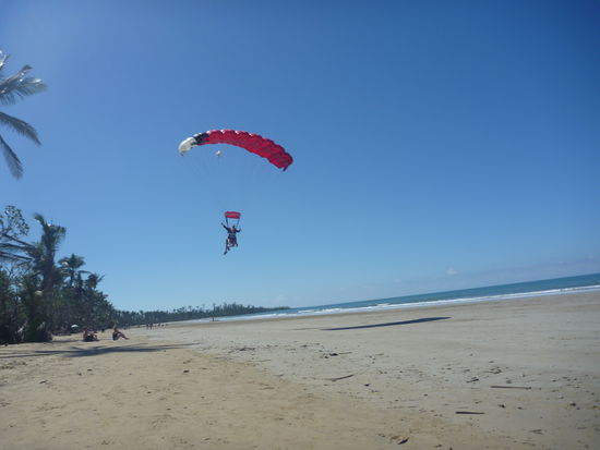 Landung am Mission Beach!