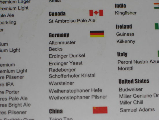 Das war die Bierkarte einer Kneipe - dort bekommt man wirklich JEDES Bier 