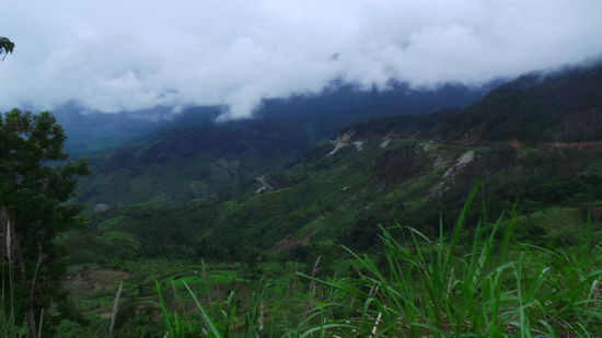 und oben hängen die Wolken drin!