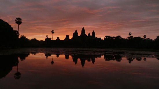 Sonnenaufgang am Angkor Wat