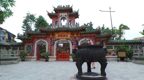 Tempel bzw. Versammlungshalle