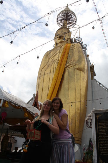 erste Station, Big Buddha:
der ist wirklich riesig!
