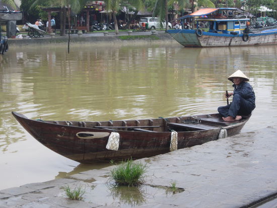 er hofft auf jmd, den er rumfahren kann
