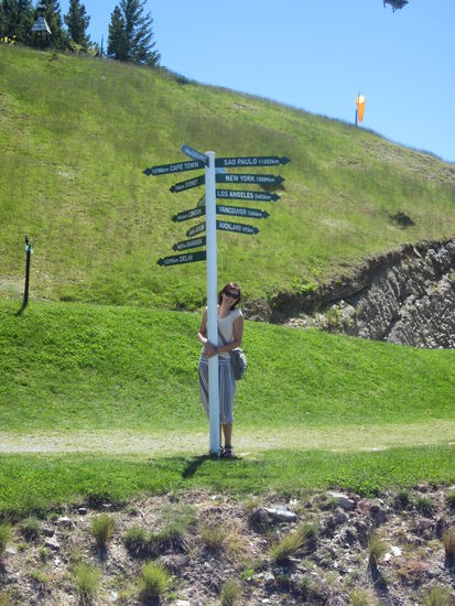 sonst waren AUS + NZ immer am weitesten weg, jez ist es London 