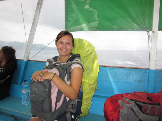 die Fahrten mit dem Boot waren immer sehr "naß"! 
iwie seh ich da ganz schön fertig aus, aber braucht euch keine Sorgen machen, mir gehts gut! haha!