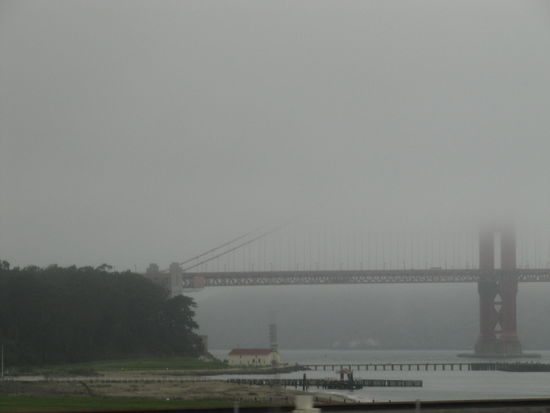 Golden Gate Bridge im Nebel