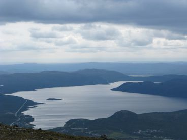 Übersichtsbild vom Saana - Nach gezählten 800 Holzstufen bot sich schon ein herrlicher Blick ins Tal.