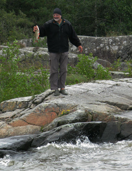 JUBEL! 1. Fisch, , der gleich ab Abend verzehrt wurde - leider mit sehr vielen Gräten.