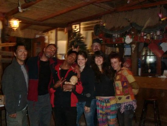 Steve (Brasilien), Karim (Frankreich), Joel (CH/Chile), ich, Fabian (Chile), Corinne (Brüssel) und Alejandra (Chile)