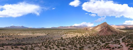 Aussicht vom Hügel mit den Zeichnungen