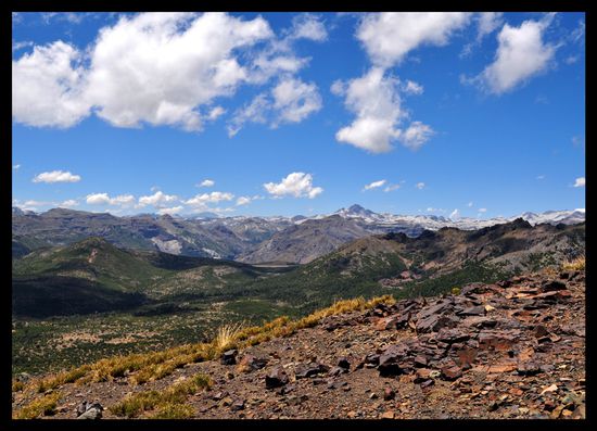 1. Trekktag: Aussicht nach der ersten Hügelbesteigung