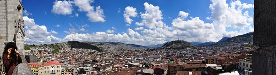 die Aussicht auf die Altstadt Quito's