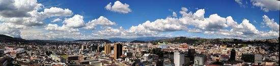 die Aussicht auf die Neustadt Quito's