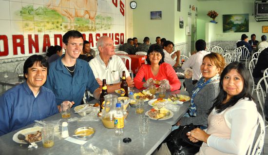 von li. nach re.: Arturo, Matthew, Richard, Richard's Lehrerin, Carla, Nancy