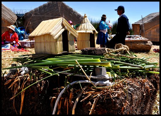 ein Modell wie die Uros Insel aufgebaut sind