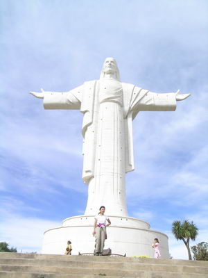 Cristo in Cochabamba (34,2m hoch, in 2840m Höhe)