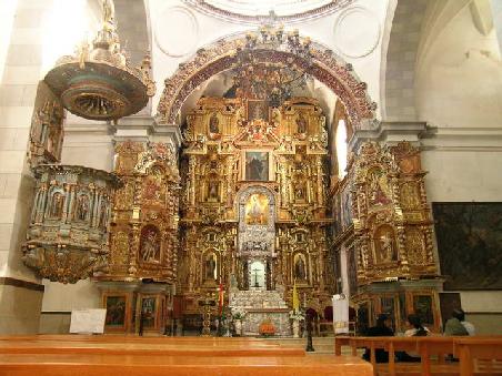 Altar in der Kathedrale von Copacabana