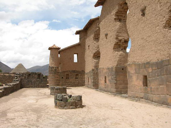 Die Ruinen des Viracocha Palastes