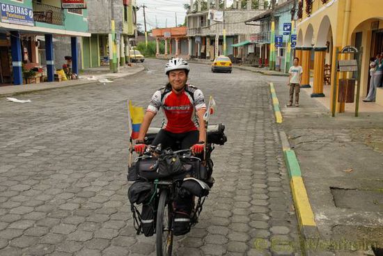 Jung-Kyu, ein koreanischer Fahrradweltreisender, Puyo