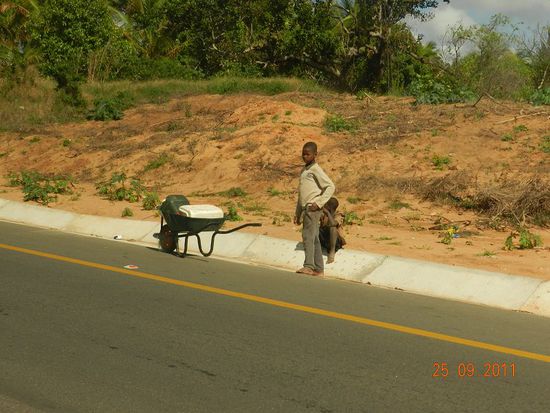auch die Kinder sahen uns gespannt zu 