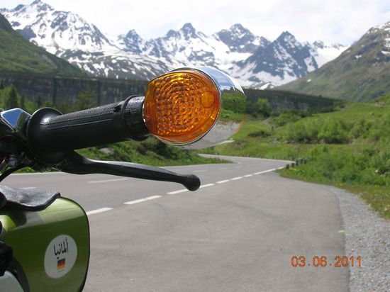 Staumauer Vermunt Seen. Etwas unterhalb vom Silvretta Stausee
