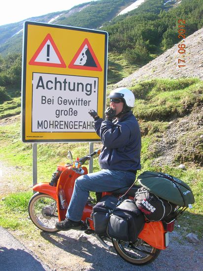 Schnell weg bevor die Mohren kommen. 
... Aber waum nur bei Gewitter?
