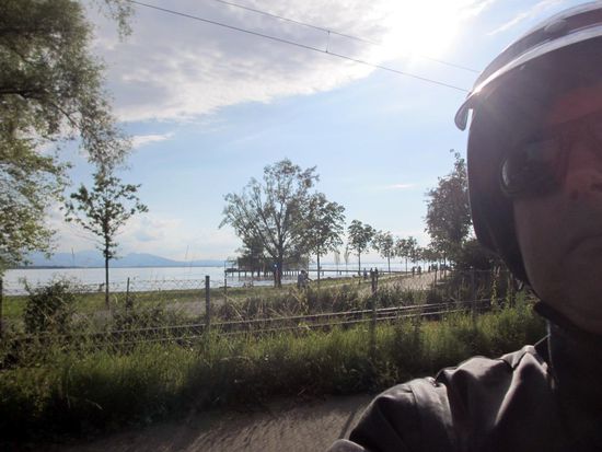 Am Bodensee vorbei.