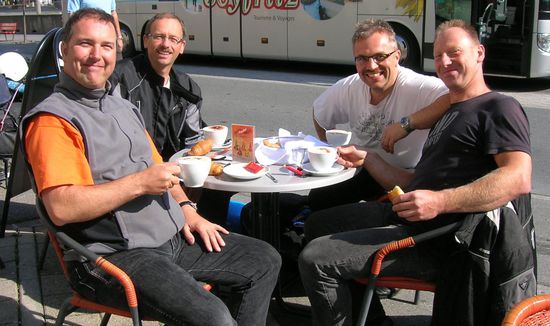 Flaps, Oli, Stoney und Wene bei bester Laune.