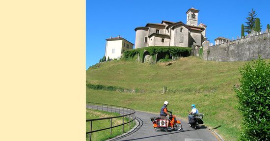 Kirche "Sant Stephano" in Arogno; Umkehren und ein Bild
Info zum Ort